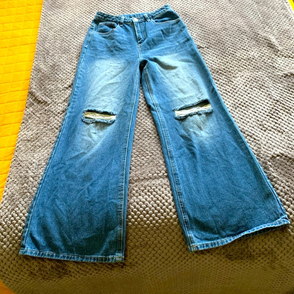 Shein High Waisted Flare and Distressed Jeans Size Small (4)